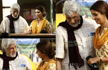 Daughter Shweta makes acting debut with father Amitabh Bachchan